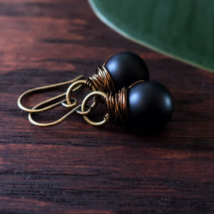 Heart in Hawaii Kahiko Earrings in Bronze - Matte Black