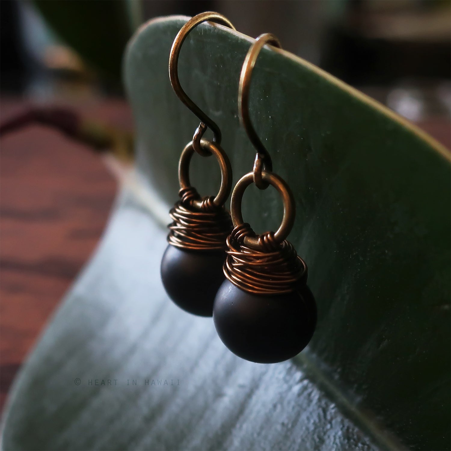 Heart in Hawaii Kahiko Earrings in Bronze - Matte Black