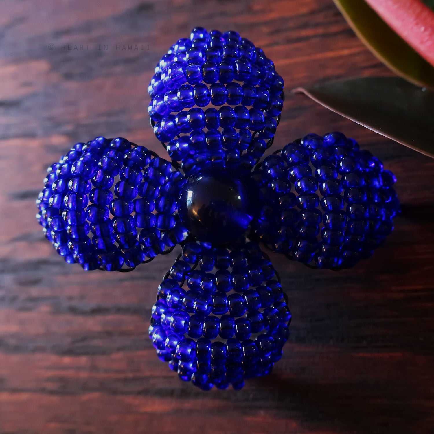 Heart in Hawaii Makalapua Quatrefoil Beaded Flower Brooch - Cobalt Blue
