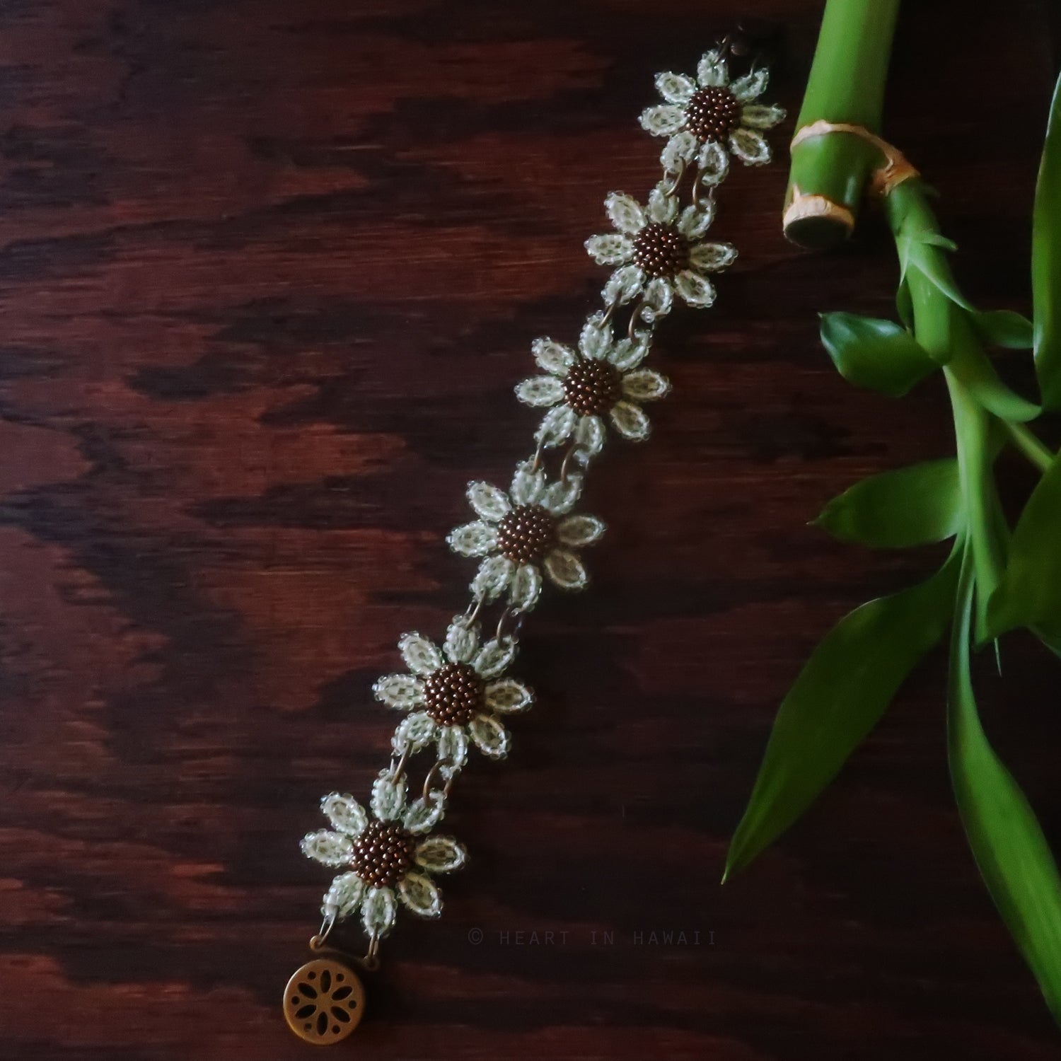 Heart in Hawaii Beaded Cosmos Flower Bracelet - Sugarcane