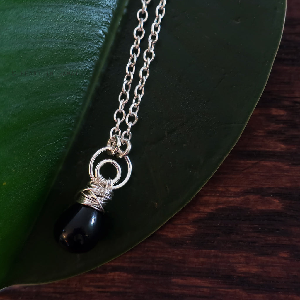 Heart in Hawaii Crescent Moon Kahiko Pendant - Black Onyx