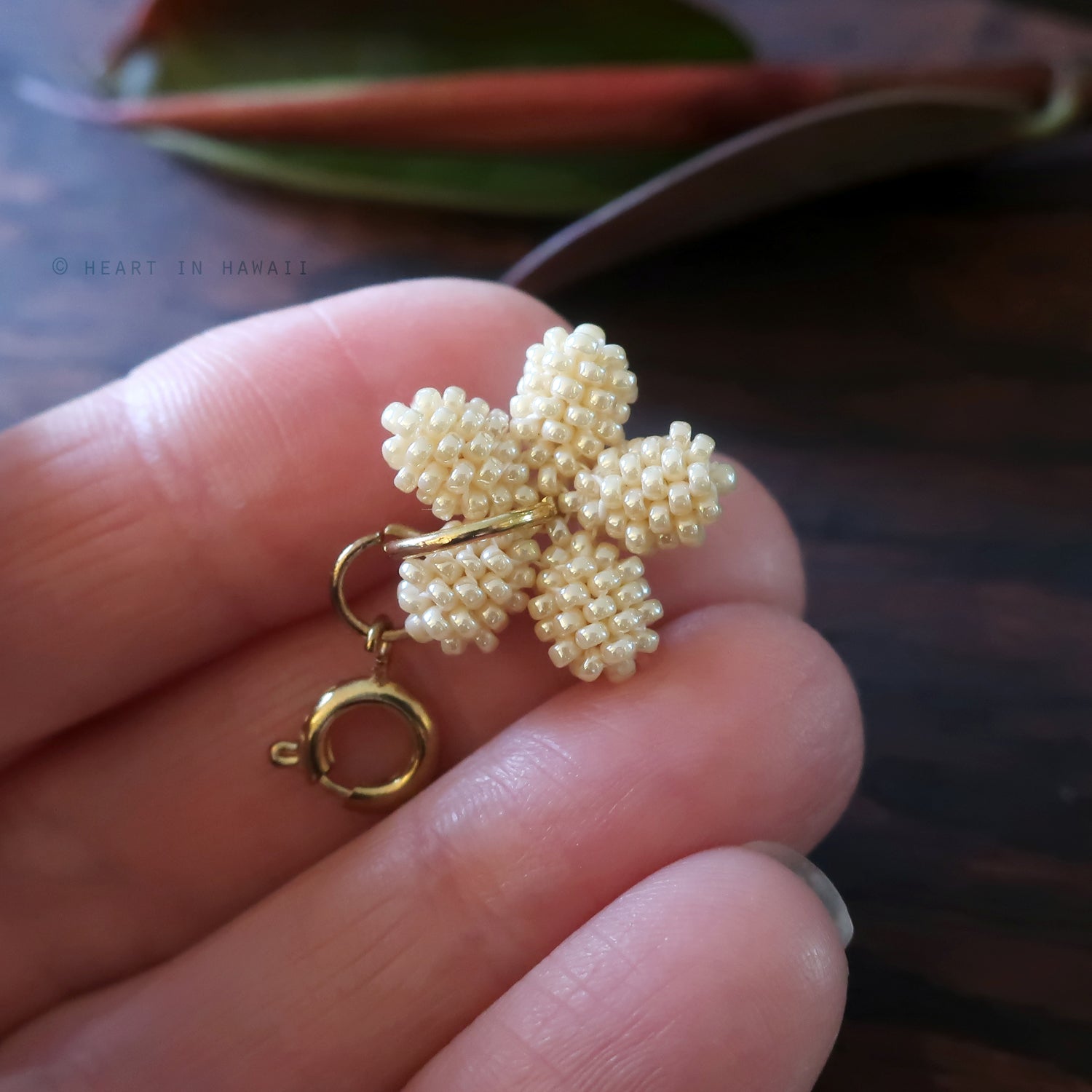 Heart in Hawaii Tiny Plumeria Flower Clasp Charm - Ivory