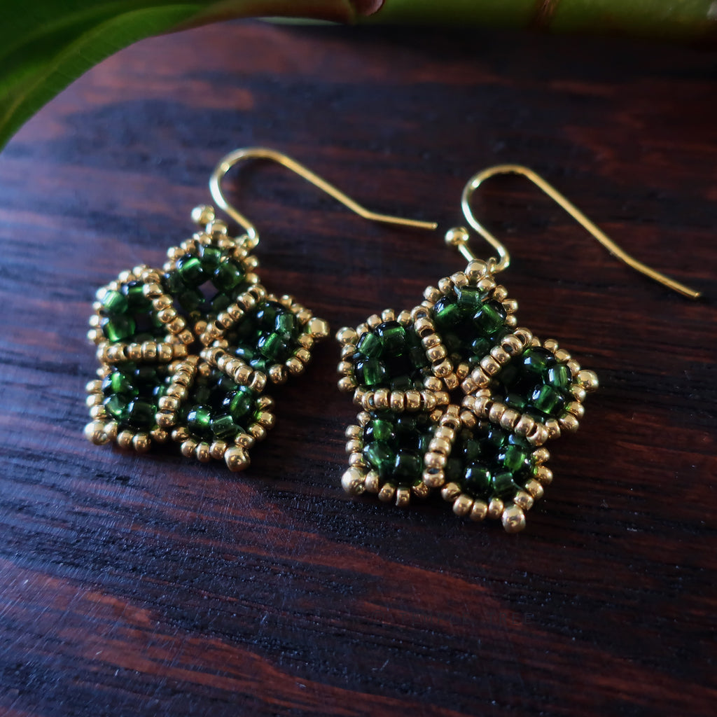 Temple Tree Mandala Flower Beaded Earrings - Dark Green and Gold