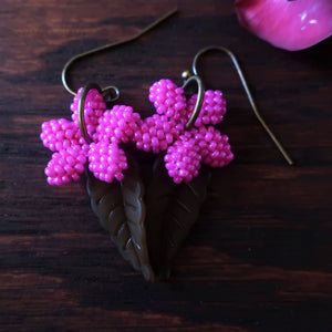 Heart in Hawaii Plumeria Flowers and Tropical Leaves - Fuchsia