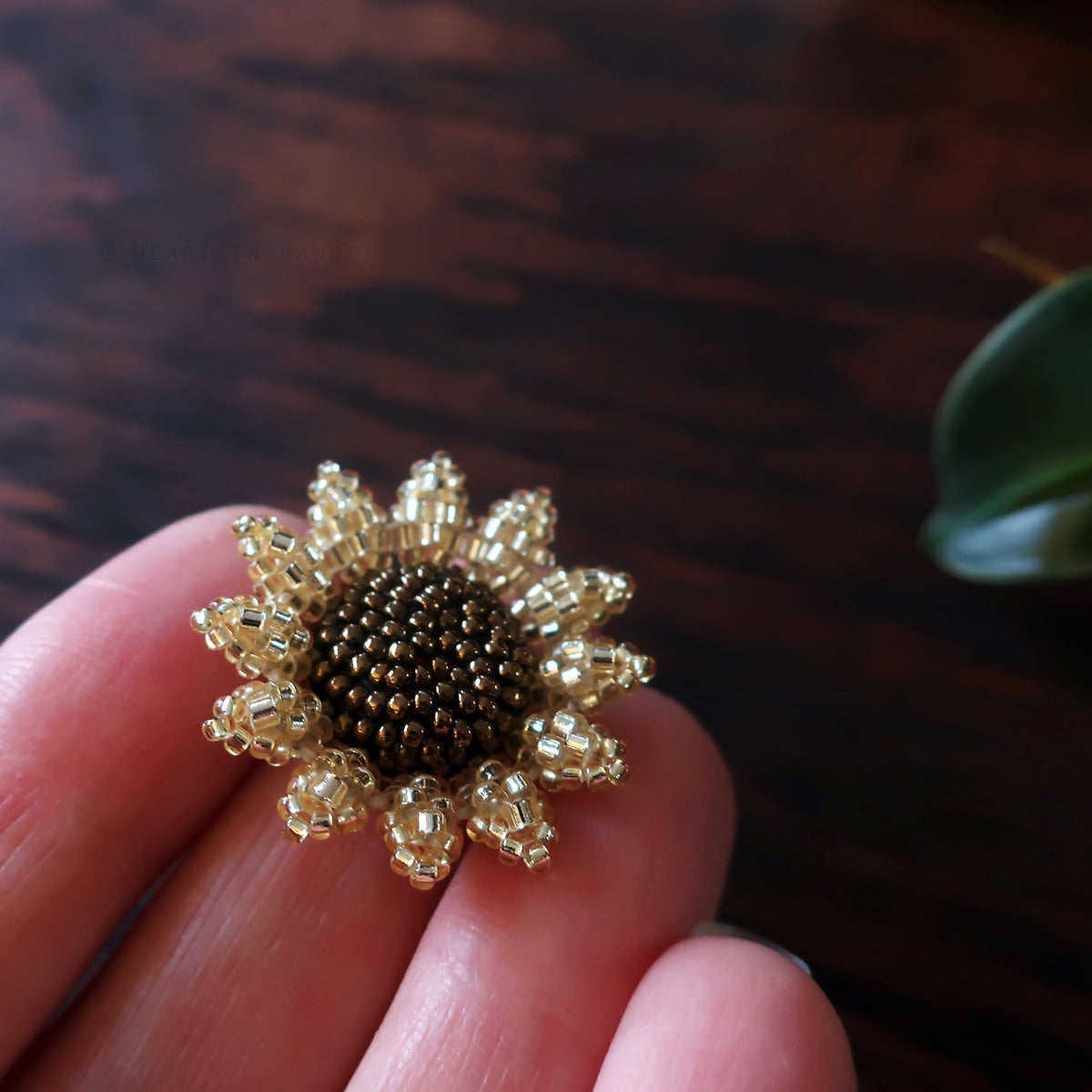 Heart in Hawaii Mini Beaded Sunflower Brooch - Sparkly Gold