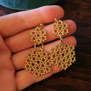 Heart in Hawaii Beaded Honeycomb Earrings