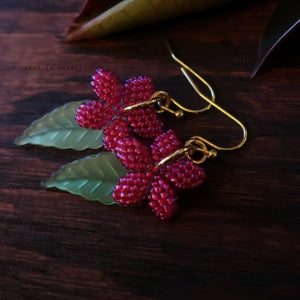 Heart in Hawaii Plumeria Flowers and Tropical Leaves - Hot Pink