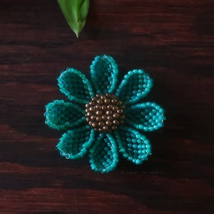 Heart in Hawaii Beaded Cosmos Flower Brooch - Jungle Green