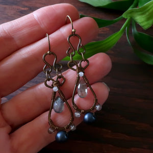 Temple Tree Pendulum Dangles in Bronze - Labradorite