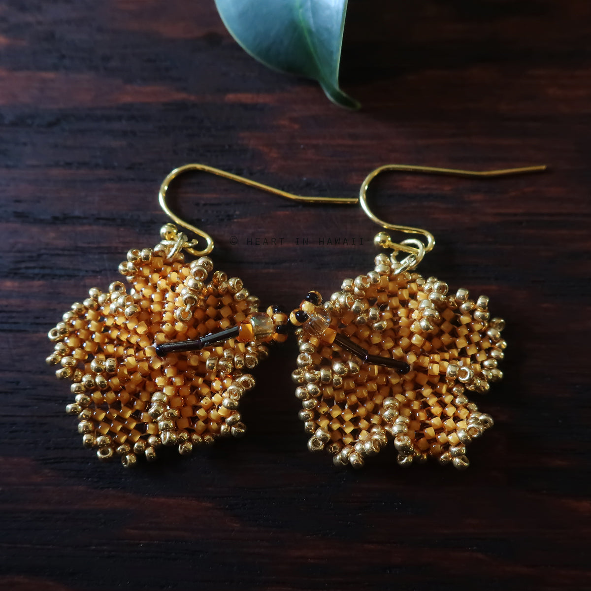 Heart in Hawaii Beaded Hibiscus Earrings - Mango and Gold