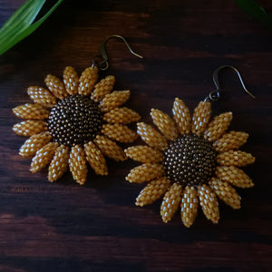 Heart in Hawaii Beaded Sunflower Earrings - Marigold with Bronze