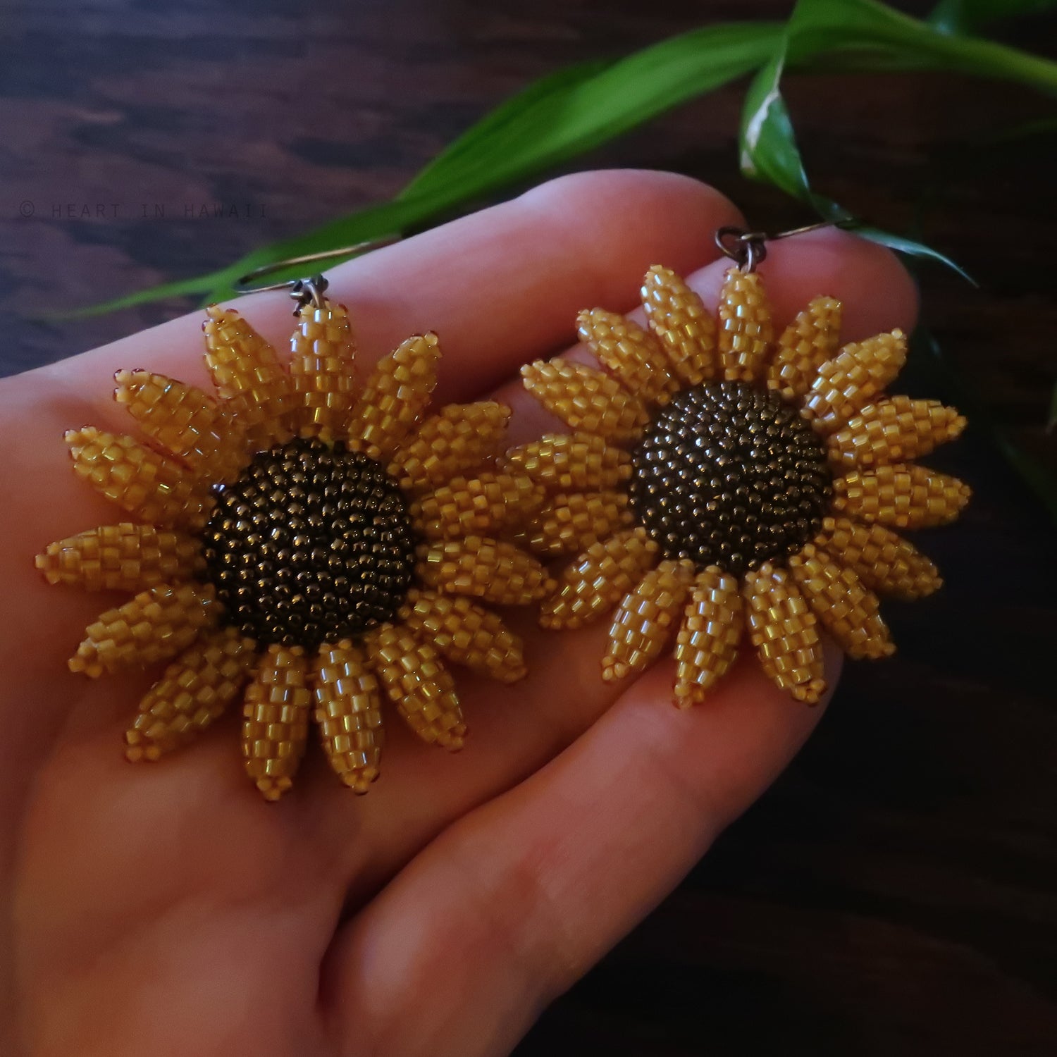 Heart in Hawaii Beaded Sunflower Earrings - Marigold with Bronze