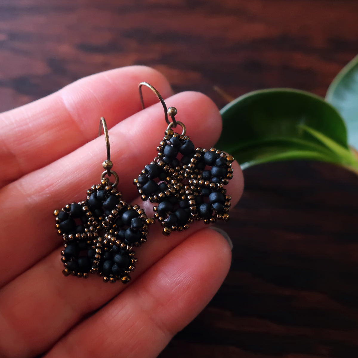 Temple Tree Mandala Flower Beaded Earrings - Matte Black and Bronze