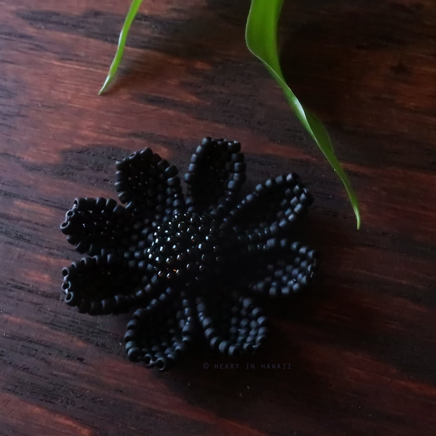 Heart in Hawaii Beaded Cosmos Flower Brooch - Matte Black
