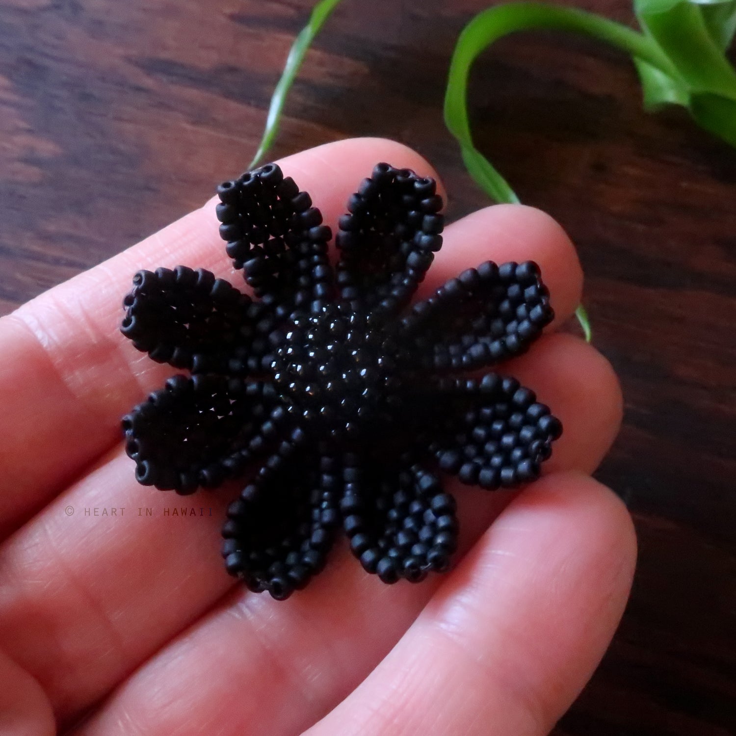 Heart in Hawaii Beaded Cosmos Flower Brooch - Matte Black
