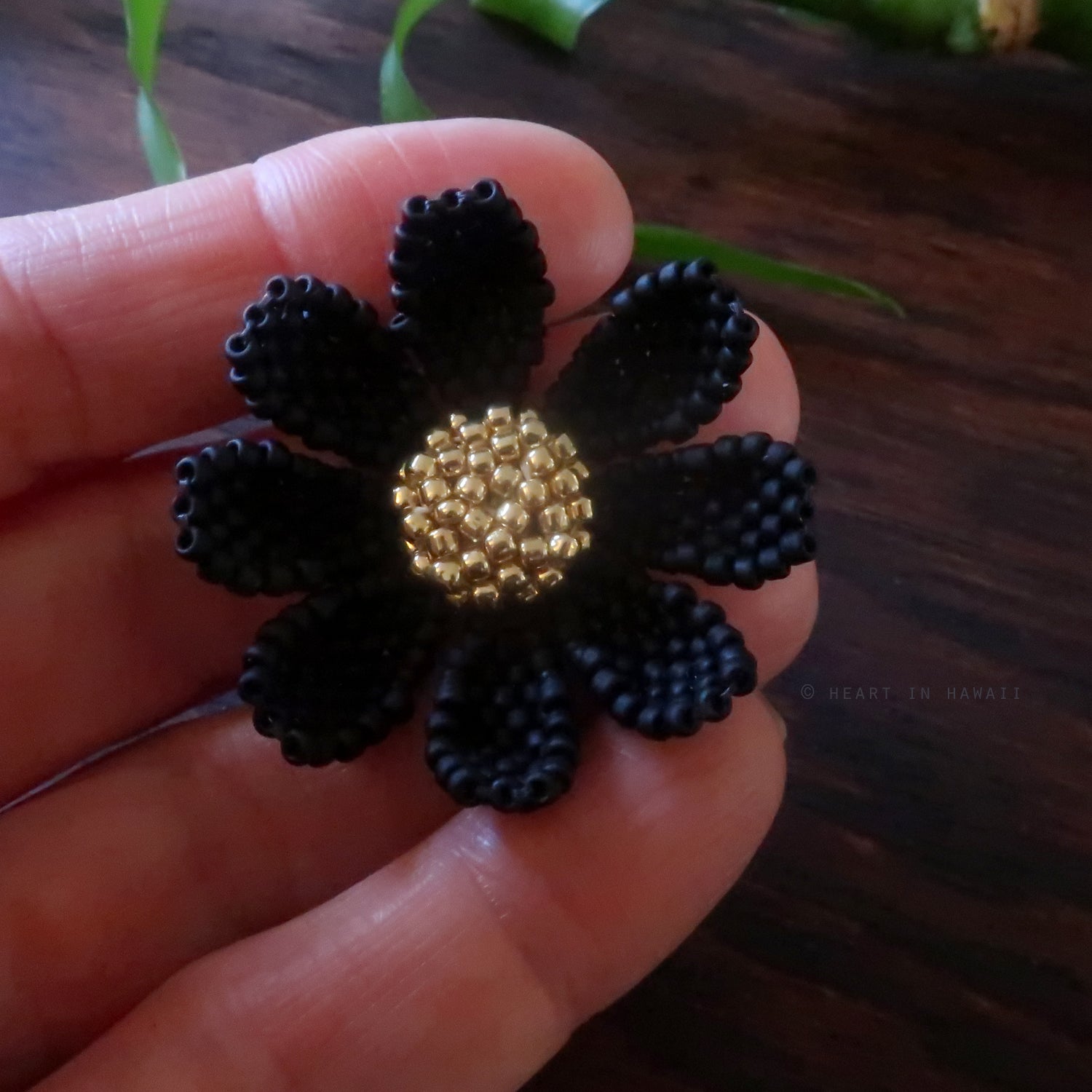 Heart in Hawaii Beaded Cosmos Flower Brooch - Matte Black and Gold