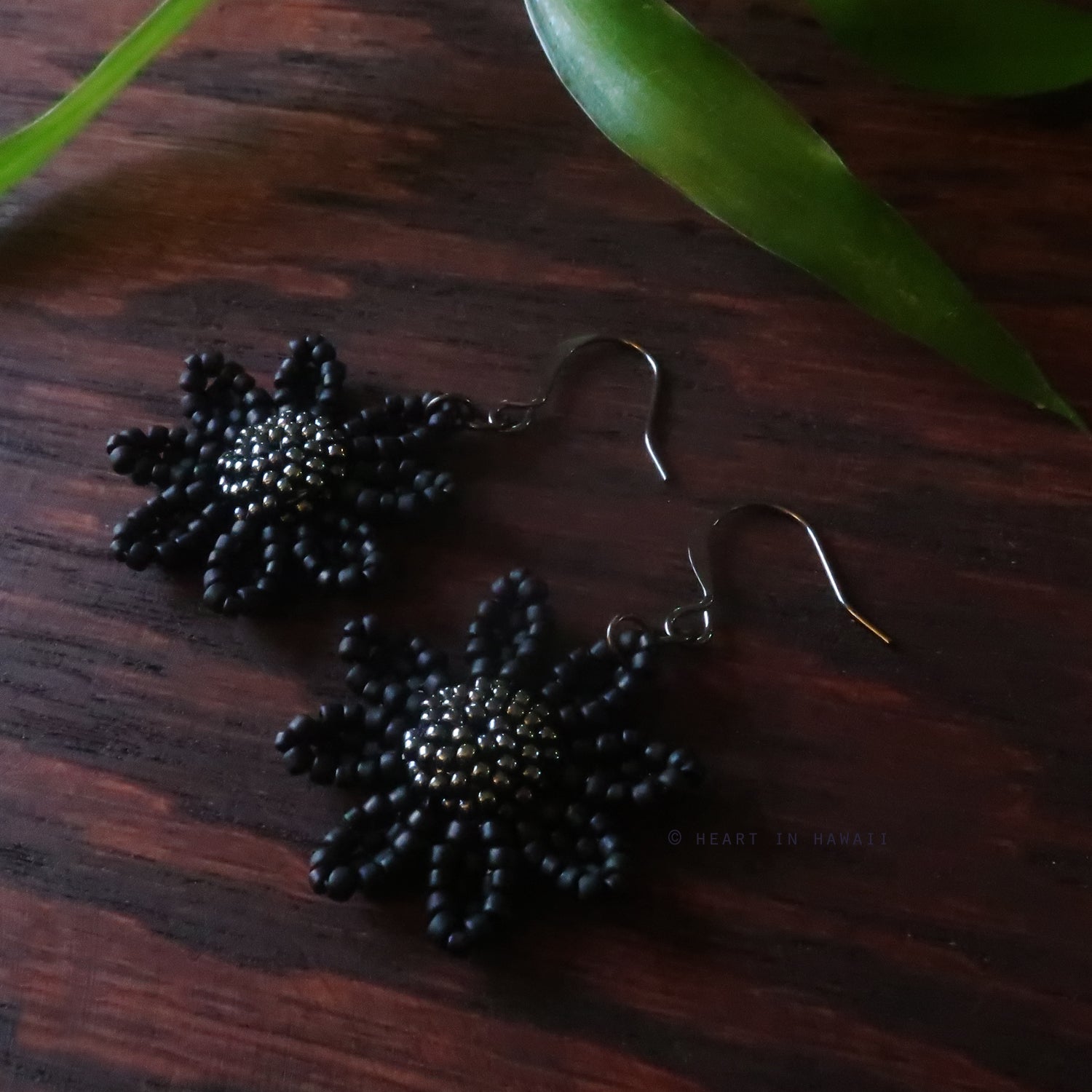 Heart in Hawaii Beaded Cosmos Flower Earrings - Matte Black and Hematite