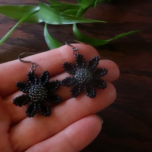 Heart in Hawaii Beaded Cosmos Flower Earrings - Matte Black and Hematite
