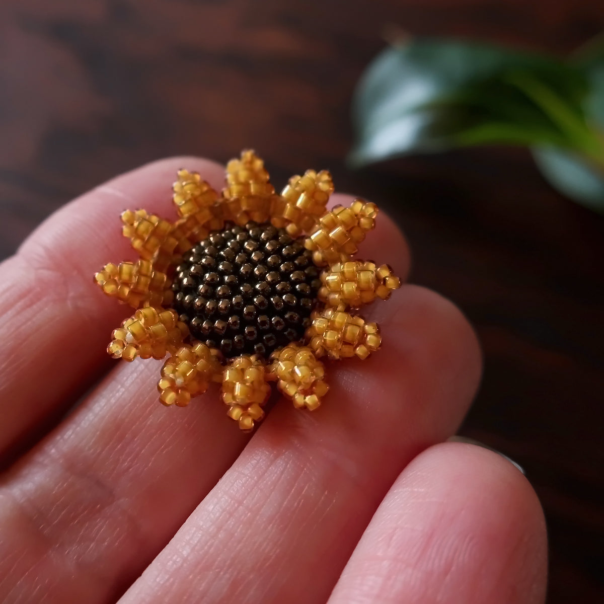 Heart in Hawaii Mini Beaded Sunflower Brooch - Marigold