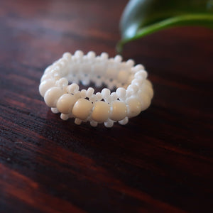 Temple Tree Bohemian Glass Bead Thumb Ring - White