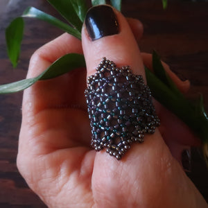 Temple Tree Hexagon Mandala Beaded Ring - Dark Purple Lined Emerald