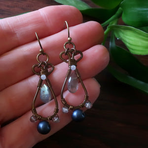 Temple Tree Pendulum Dangles in Bronze - Labradorite