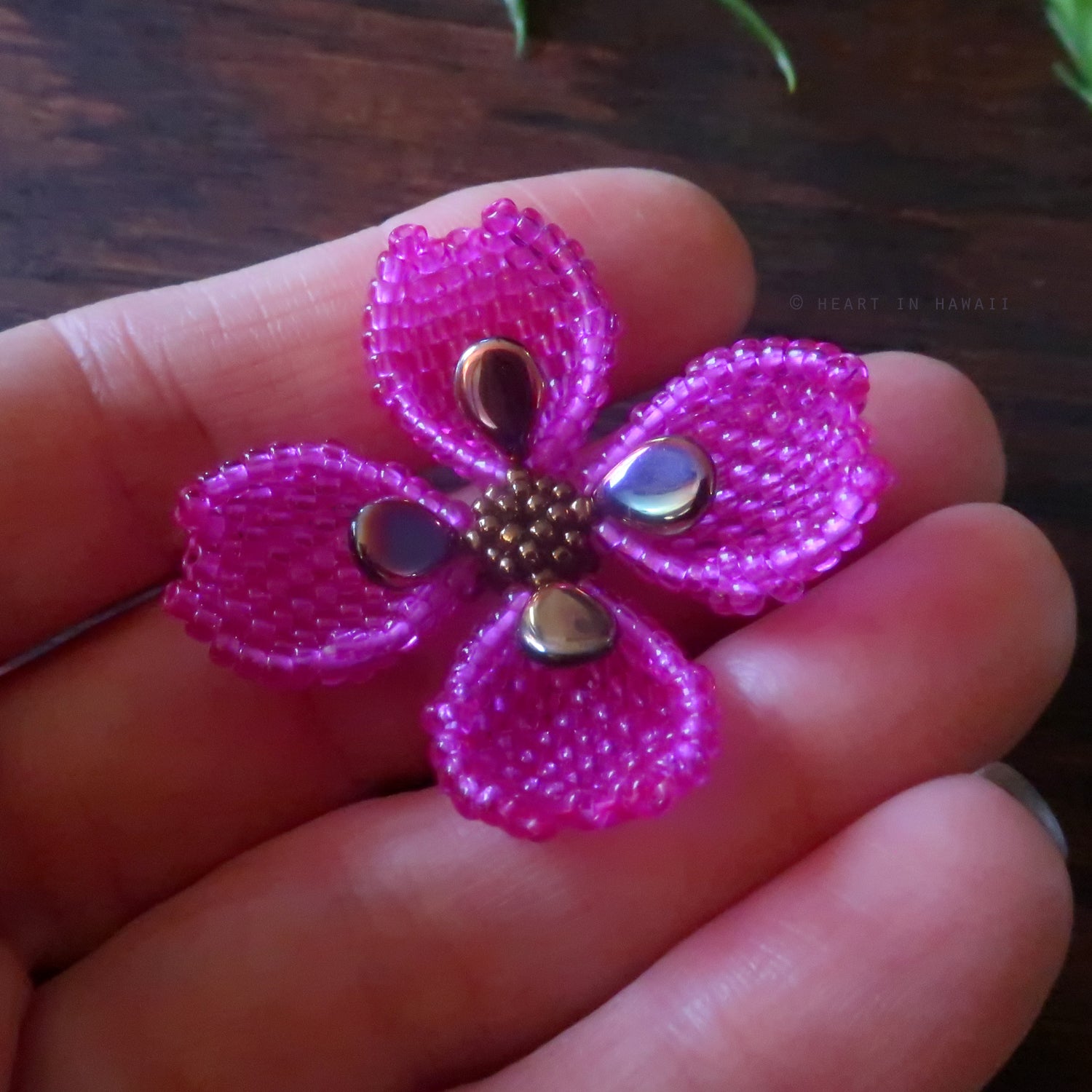Heart in Hawaii Small Beaded Dogwood Quatrefoil Brooch - Fuchsia