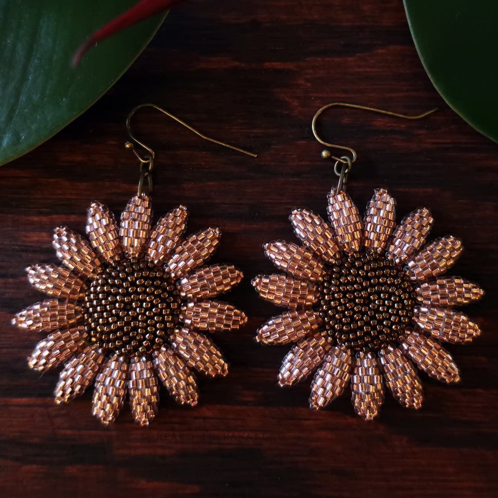 Heart in Hawaii Beaded Sunflower Earrings - Sparkly Rosegold with Bronze