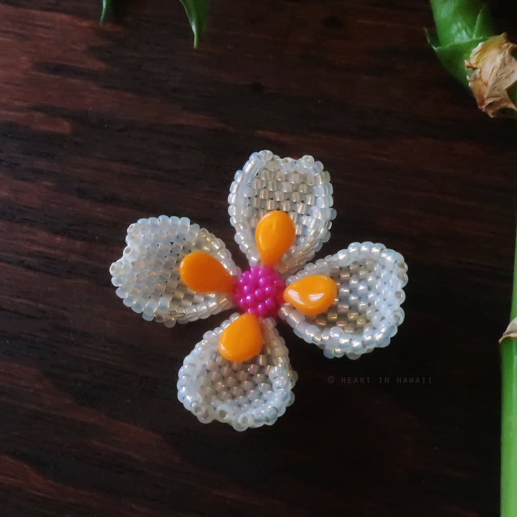 Heart in Hawaii Beaded Dogwood Quatrefoil Brooch - White Pink and Orange