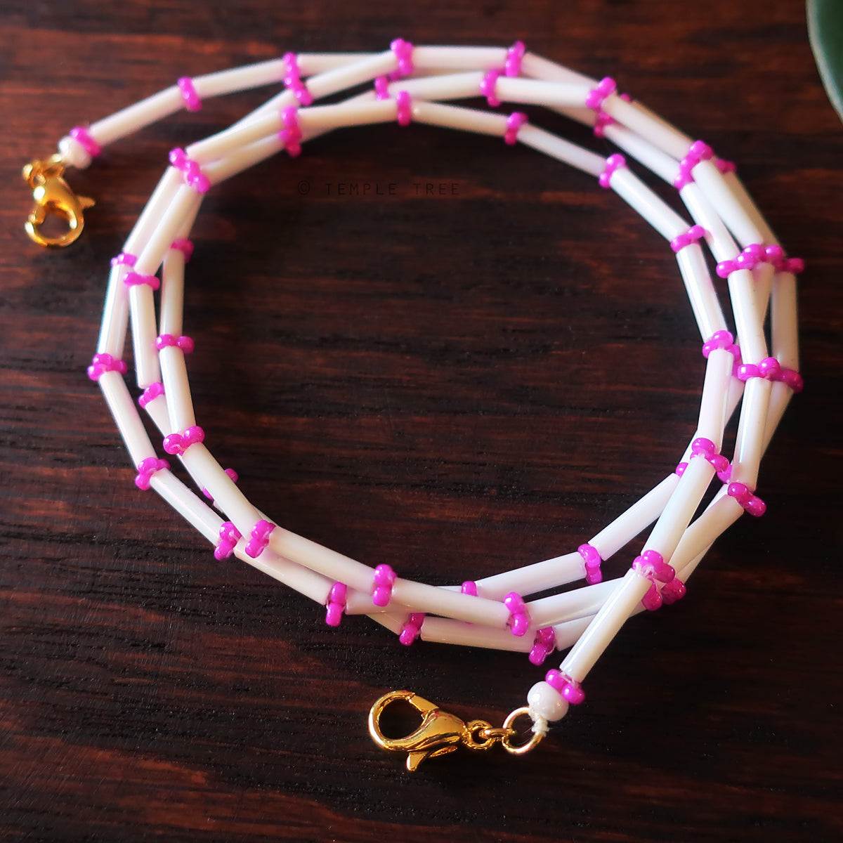 Temple Tree Bamboo Weave Beaded Mask Lanyard - White with Fuchsia