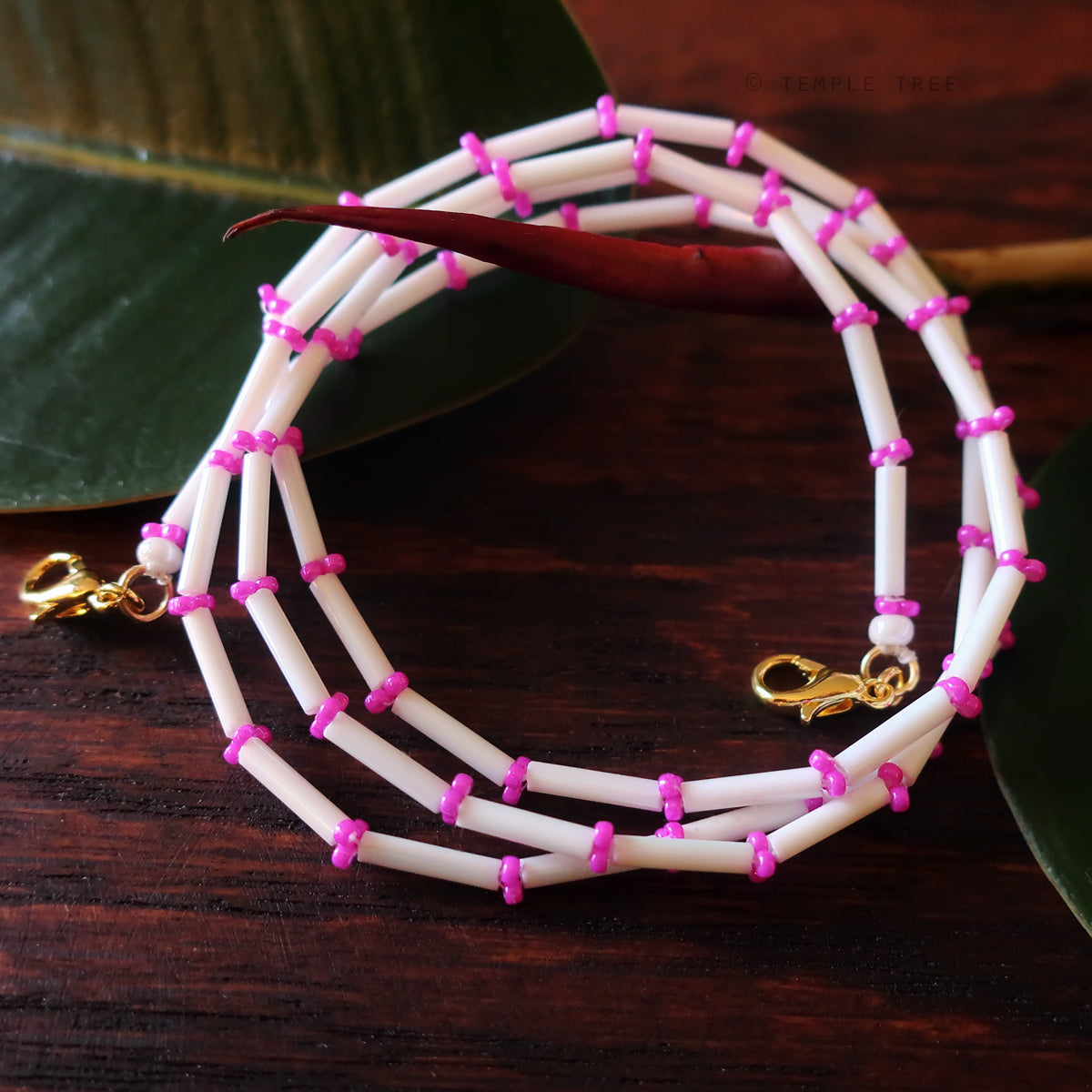 Temple Tree Bamboo Weave Beaded Mask Lanyard - White with Fuchsia