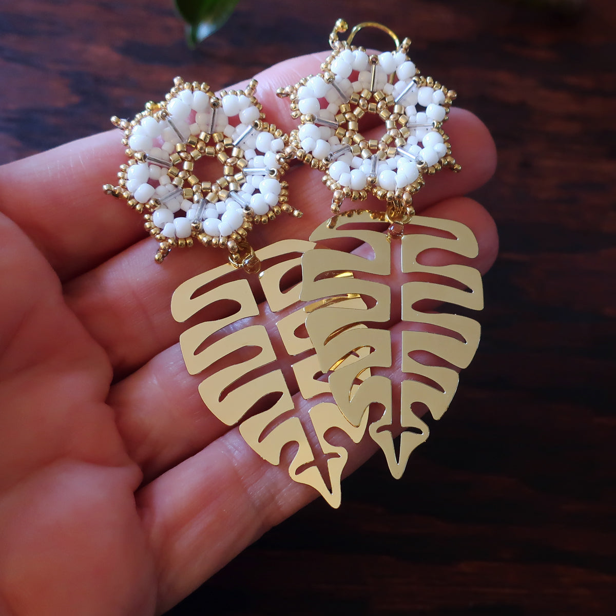 Temple Tree Dharma Wheel Earrings with Monstera - White and Gold