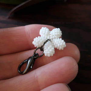 Heart in Hawaii Tiny Beaded Plumeria Clasp Charm - White