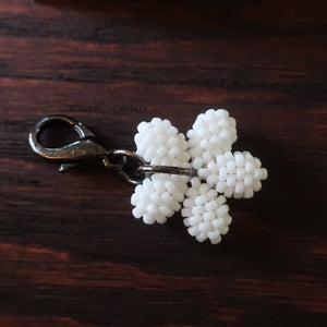 Heart in Hawaii Tiny Beaded Plumeria Clasp Charm - White
